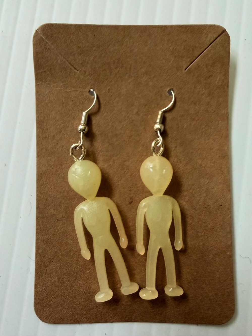 Kids Novelty Alien Dangle Earrings - Cream